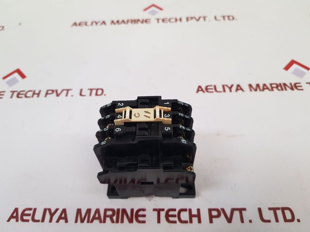 Danfoss ci9 contactor New
