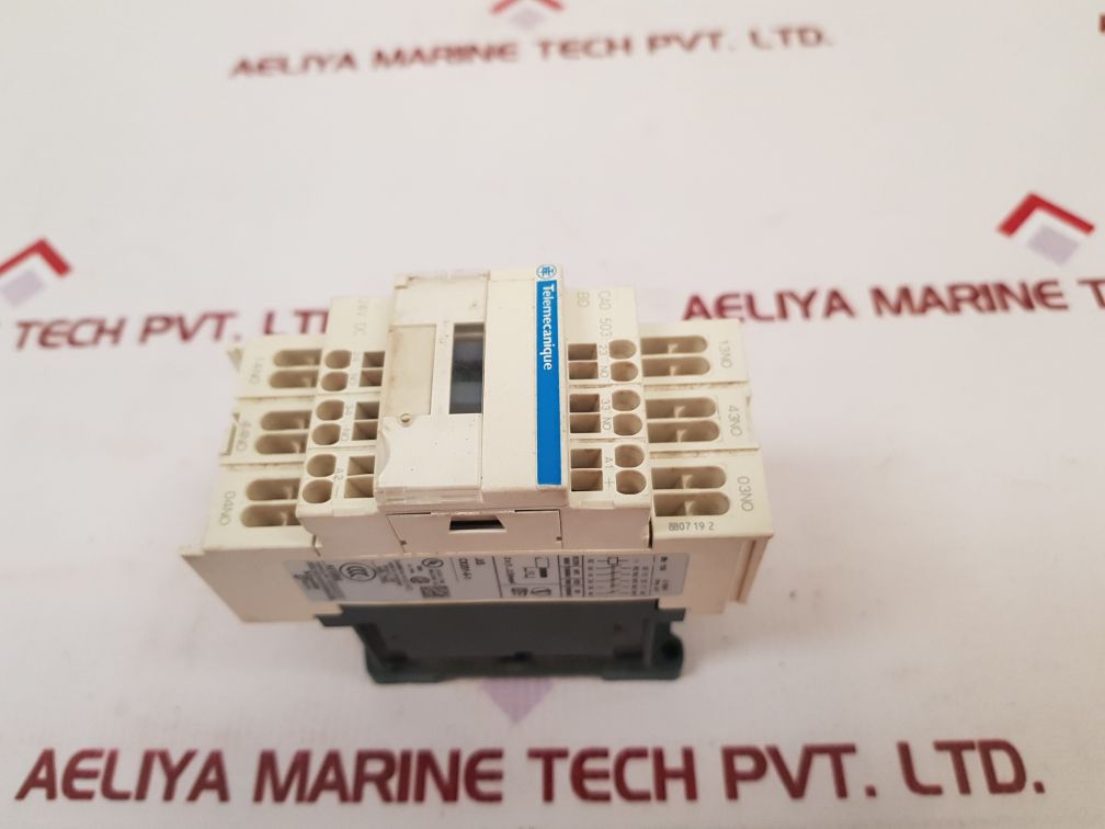 Schneider Electric/Telemecanique Cad 503 Bd Control Relay Used