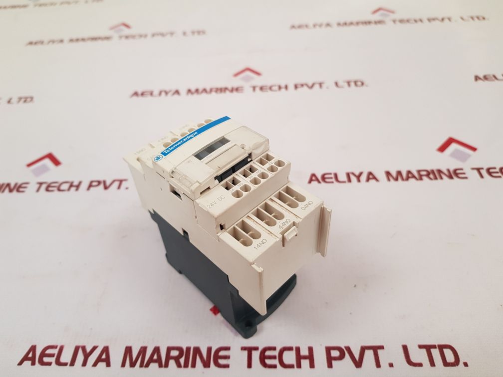 Schneider Electric/Telemecanique Cad 503 Bd Control Relay Used