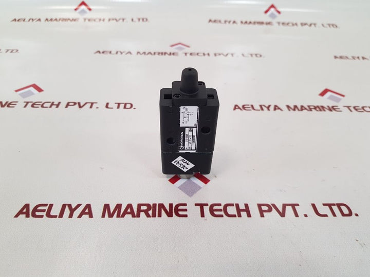 Norgren 03040102 3/2 way air/spring operat directional valve 