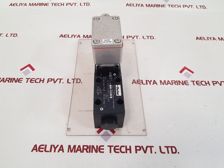 Parker d1vw020bnjee directional control valve d14-2128d3-8