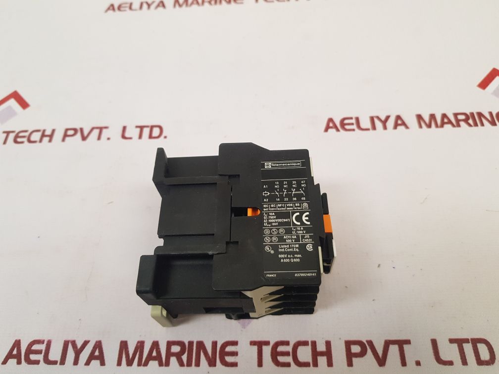 Telemecanique Ca2 Dc22M7 Relay