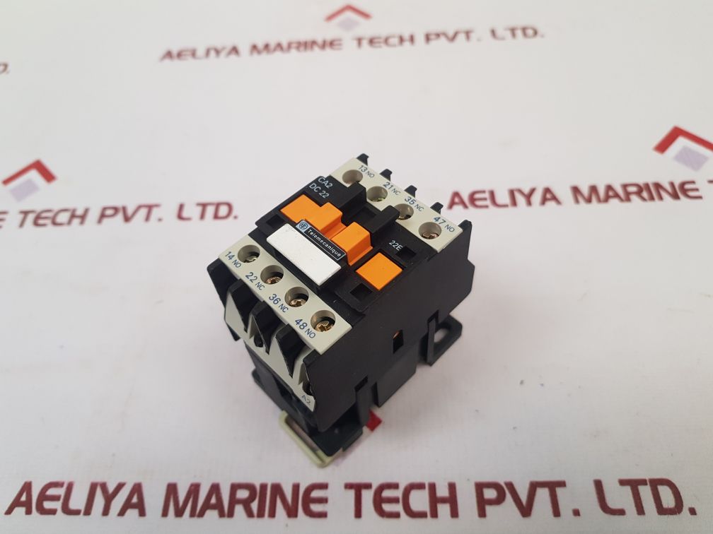 Telemecanique Ca2 Dc22M7 Relay