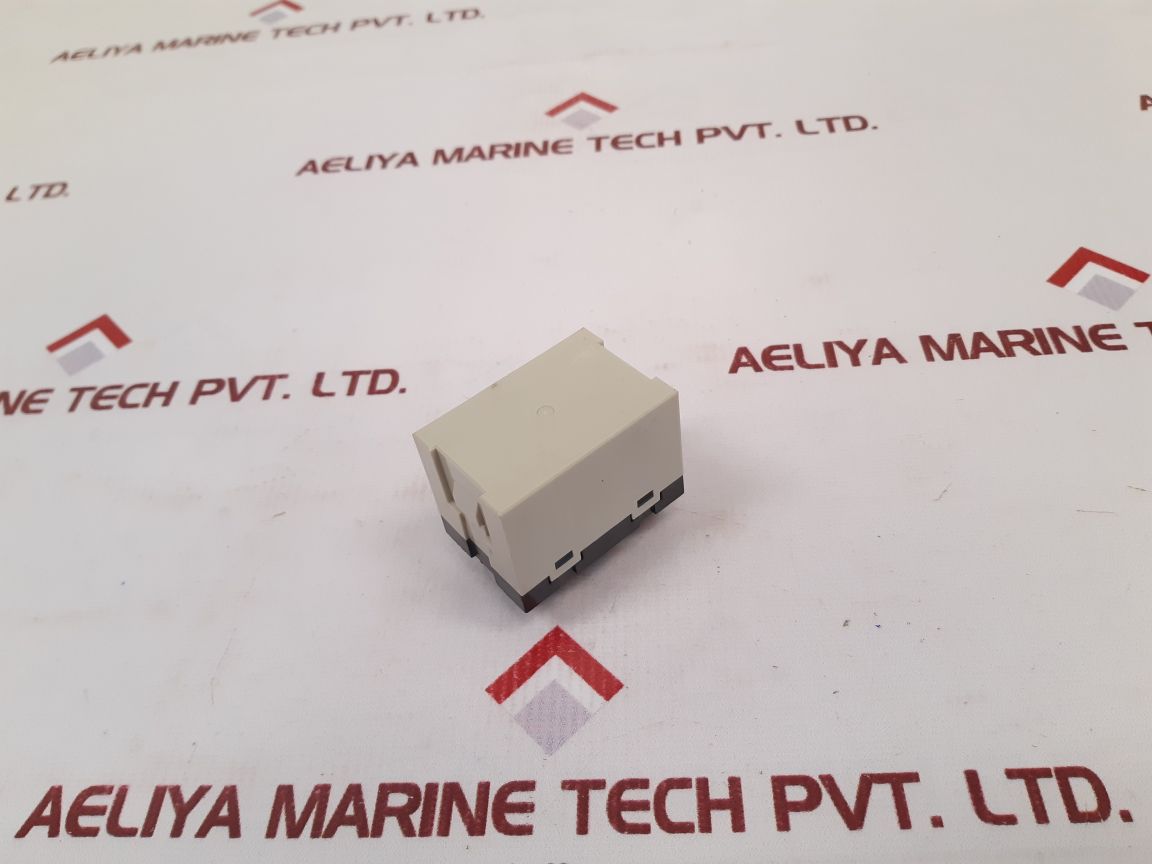 Omron G7L-2A-t Relay