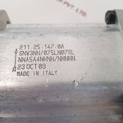 Liebherr 592097514 double gear pump 
