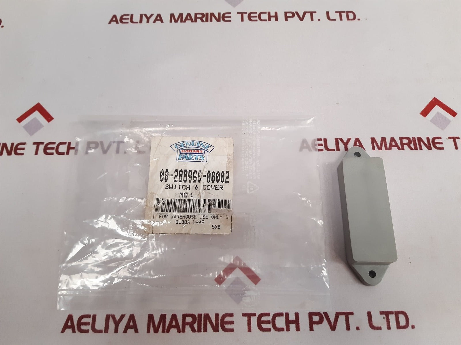 Hobart 00-288960-00002 Switch & Cover
