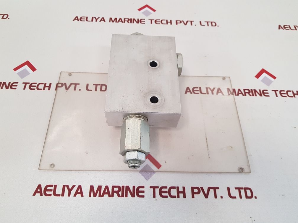 Integrated hydraulics 1e45p4w35s3 valve 
