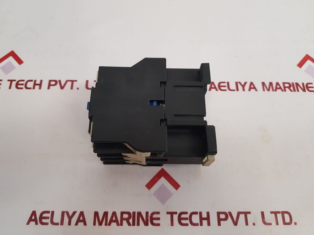 Telemecanique Lc1 D3210 Contactor 75°C
