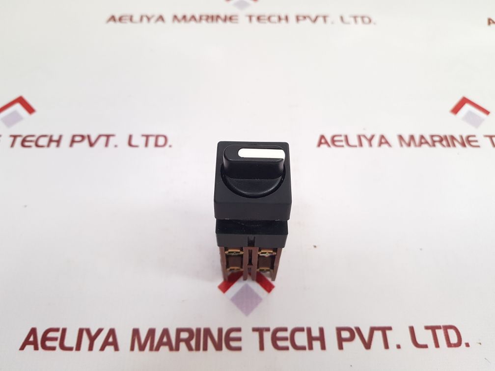 Fuji Electric Ah22-p2 Command Switch
