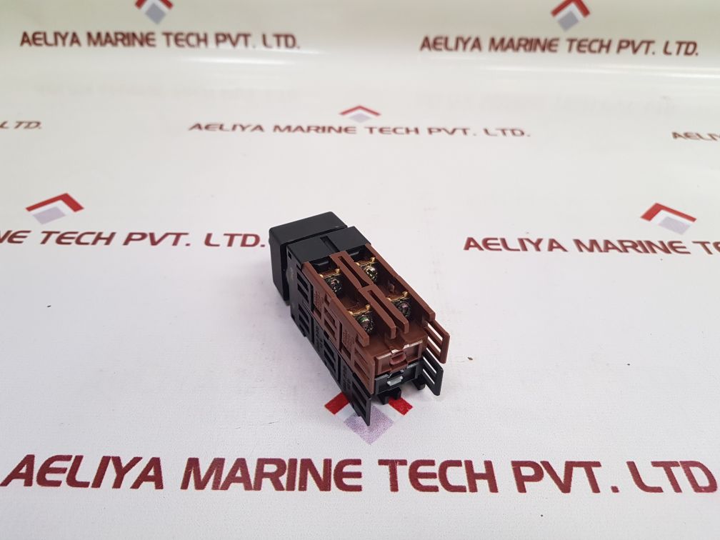 Fuji Electric Ah22-p2 Command Switch
