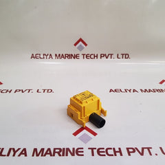 Lovato 8 Lm2T.Yl400 Lamp Holder