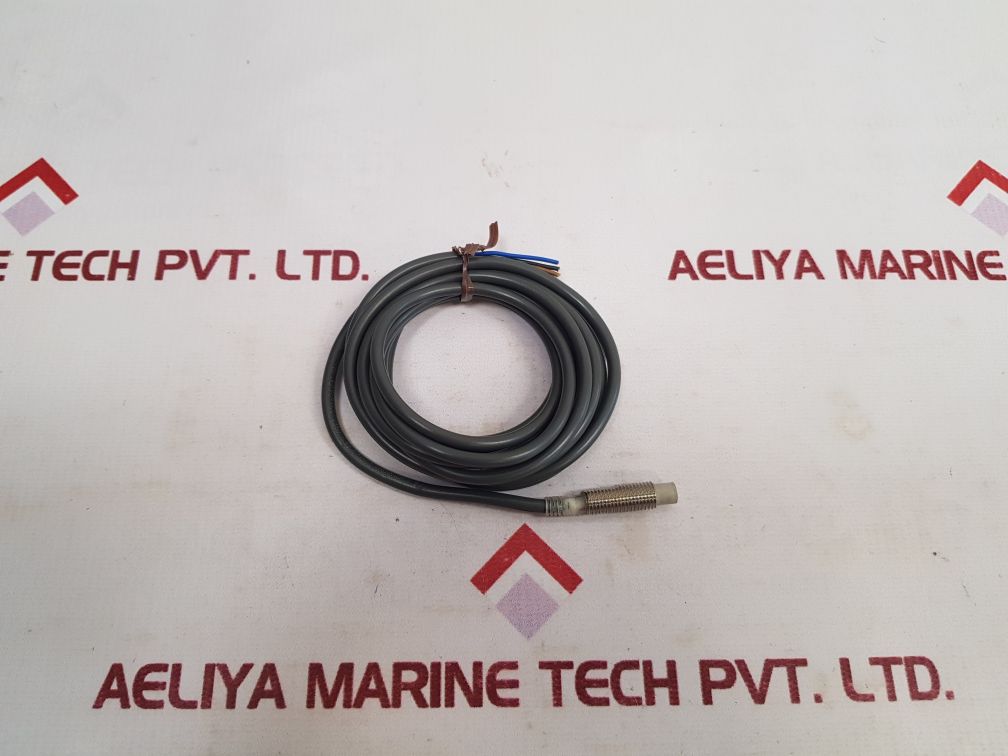 Omron E2Eg-x2Mc2 Inductive Sensor