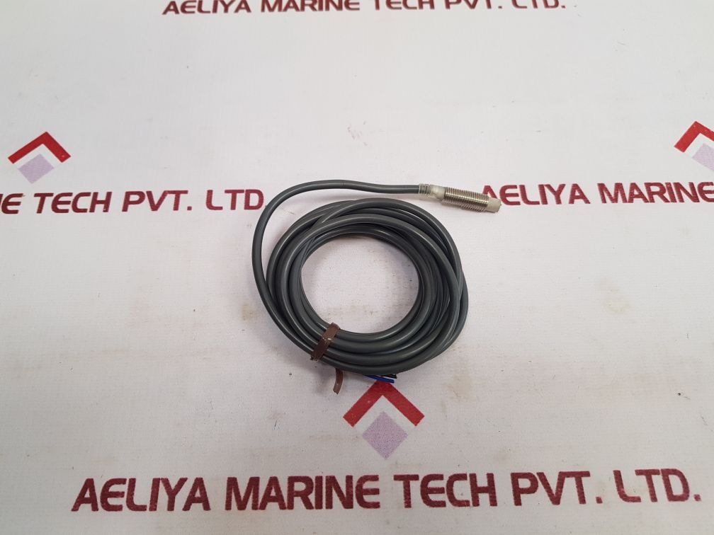 Omron E2Eg-x2Mc2 Inductive Sensor