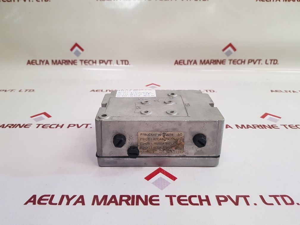 Johnson Controls P78Lca-9300 Pressure Control Used