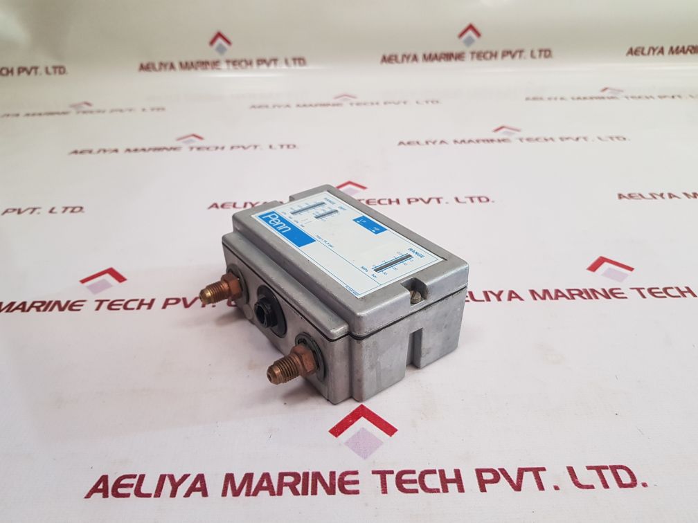 Johnson Controls P78Lca-9300 Pressure Control Used