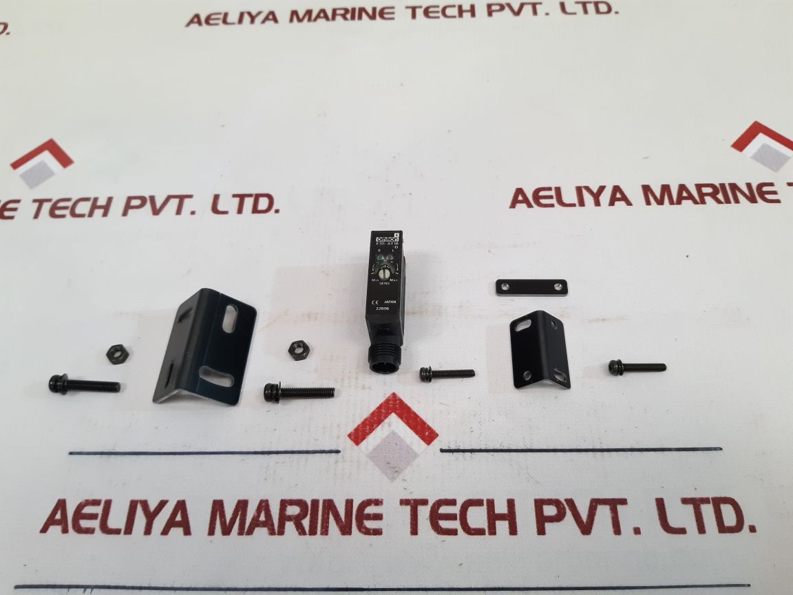 Omron E3S-at16-d Photoelectric Sensor 10 To 30Vdc