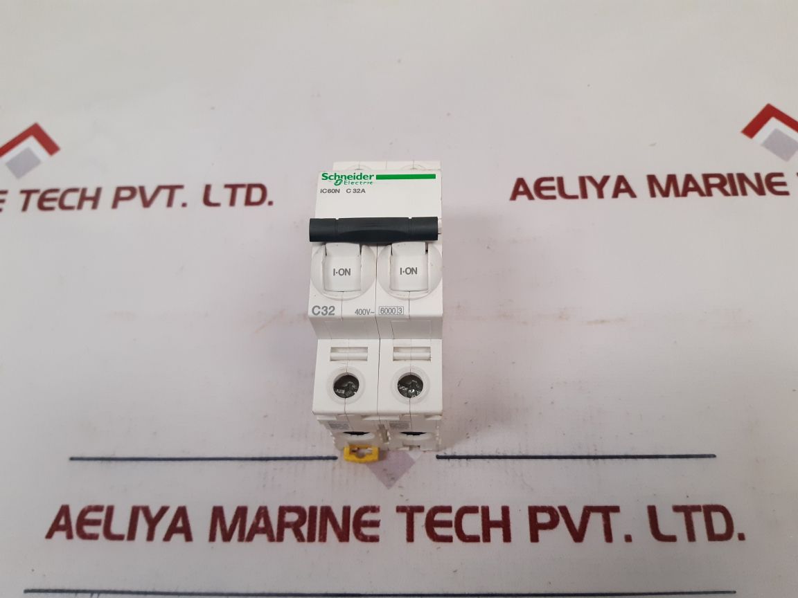 Schneider Electric Ic60N C 32A Circuit Breaker