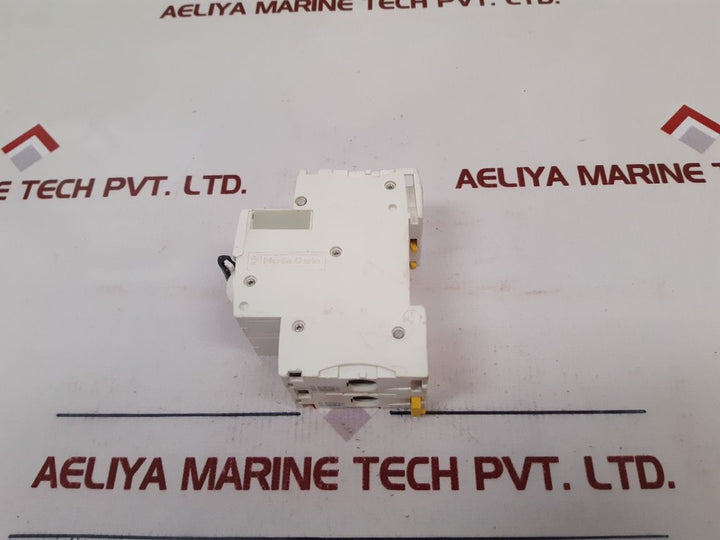 Schneider Electric Ic60N C 32A Circuit Breaker 50°C