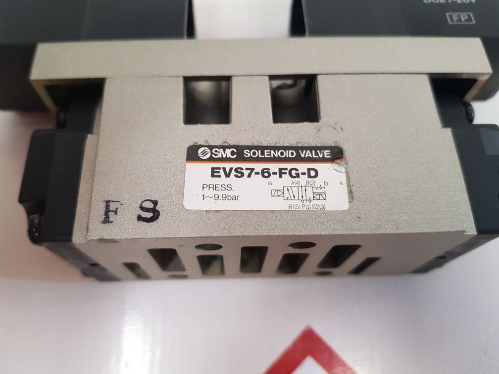 Smc Evs7-6-fg-d Solenoid Valve Dc21-26V