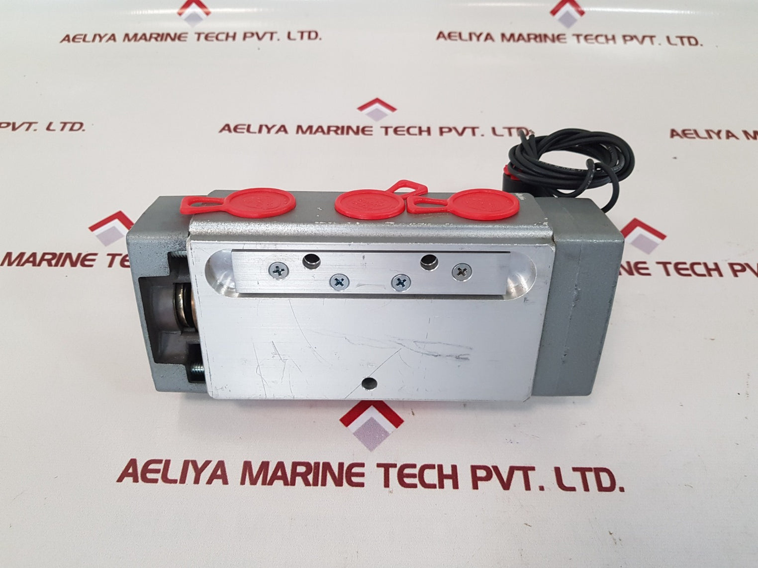 Aventics/rexroth r431008567 pneumatic directional control valve p50861-3