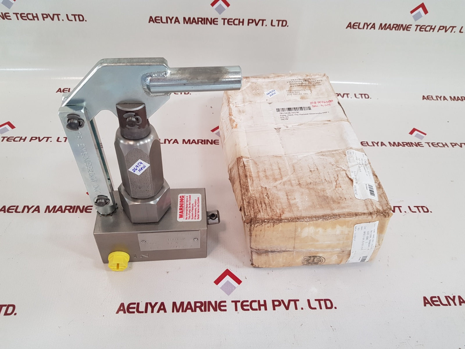 Tr Engineering 100142 Hand Pump