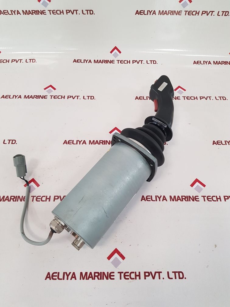 Liebherr-werk 693166 914 joystick 2 v8/fsg used