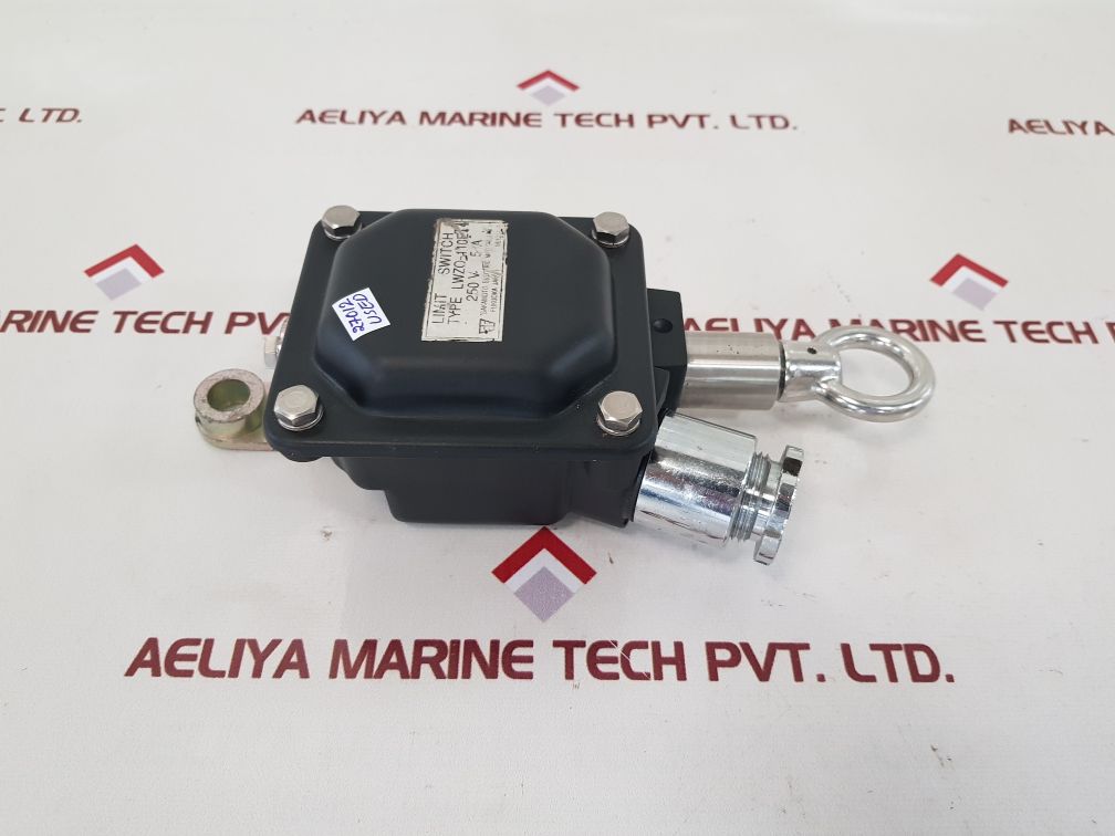 Sakamoto lwzo-110e t4 limit switch 250v 5a used
