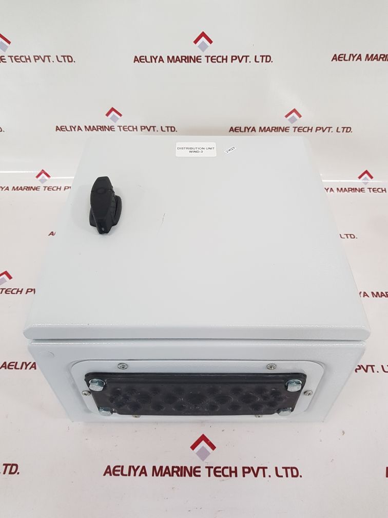 Schneider electric nsys3d3320p control cabinet
