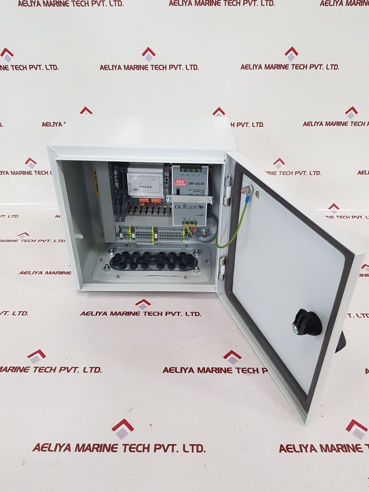 Schneider electric nsys3d3320p control cabinet
