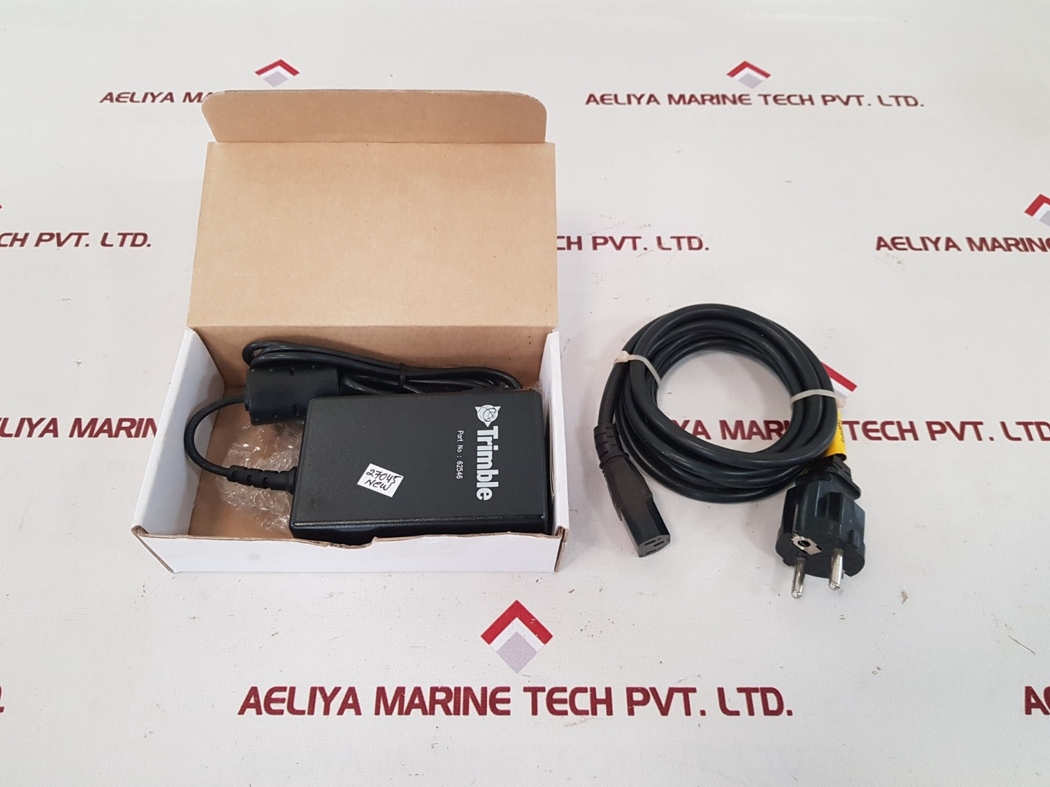 Nikon-trimble 62546 battery charger 
