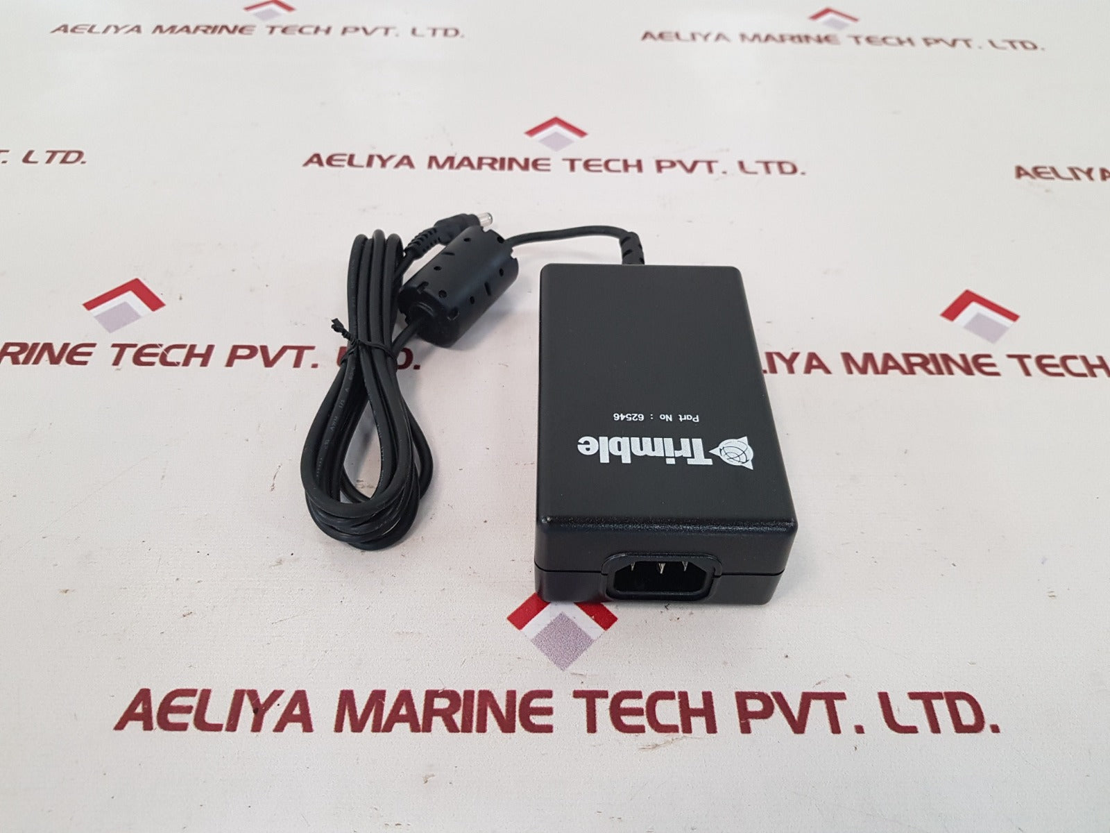 Nikon-trimble pw174ka1802f02 battery charger 
