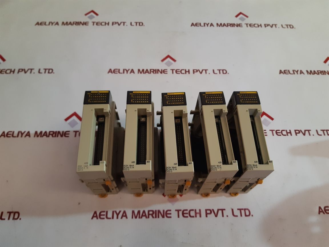 Omron cqm1-od213 output unit
