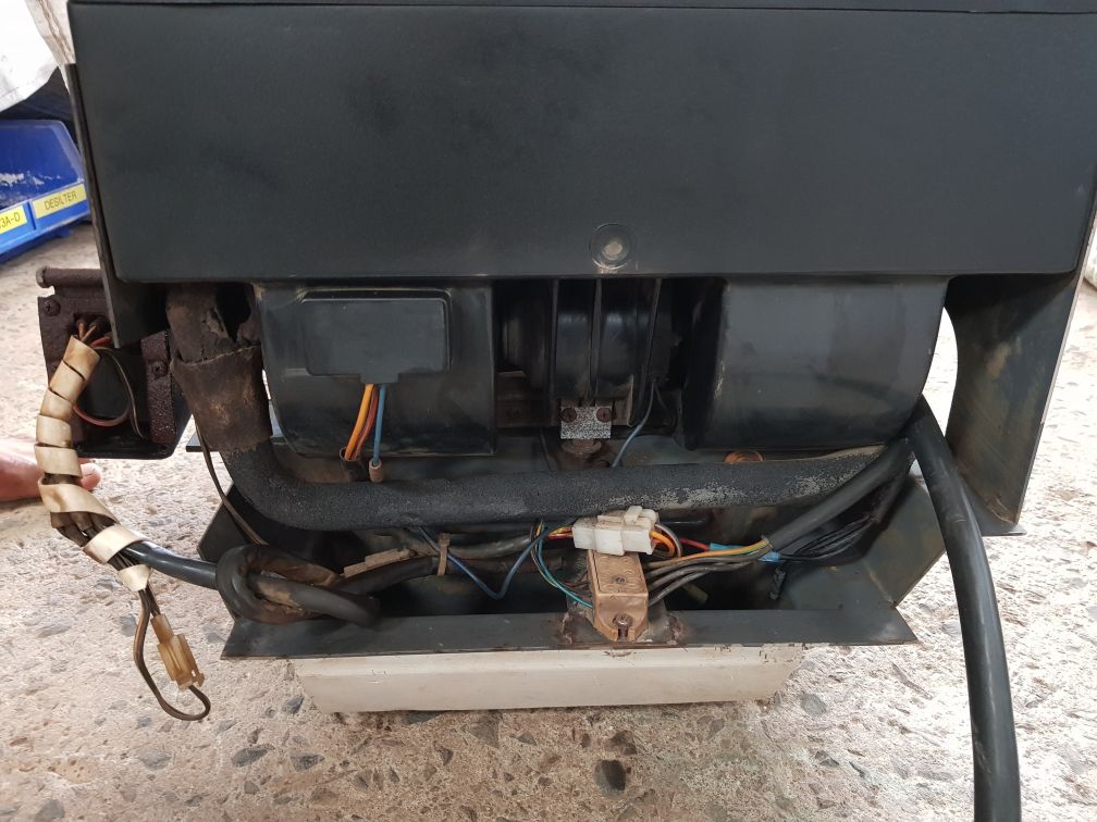 Wohr kaltetechnik/liebherr sk 71009/100-004-560 crane air condition unit 