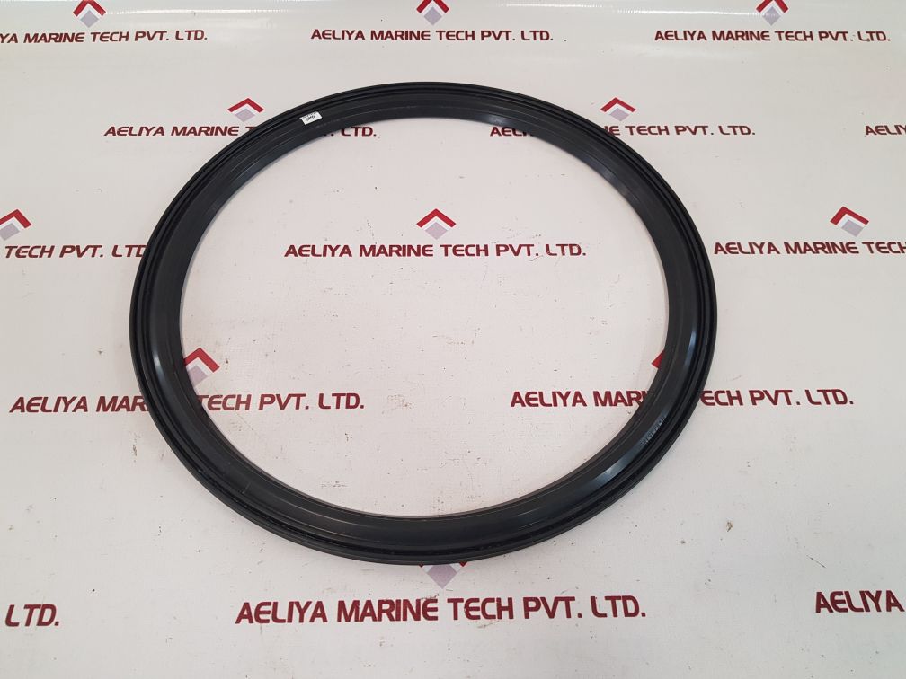 634.01.37 Stern Tube Seals Port
