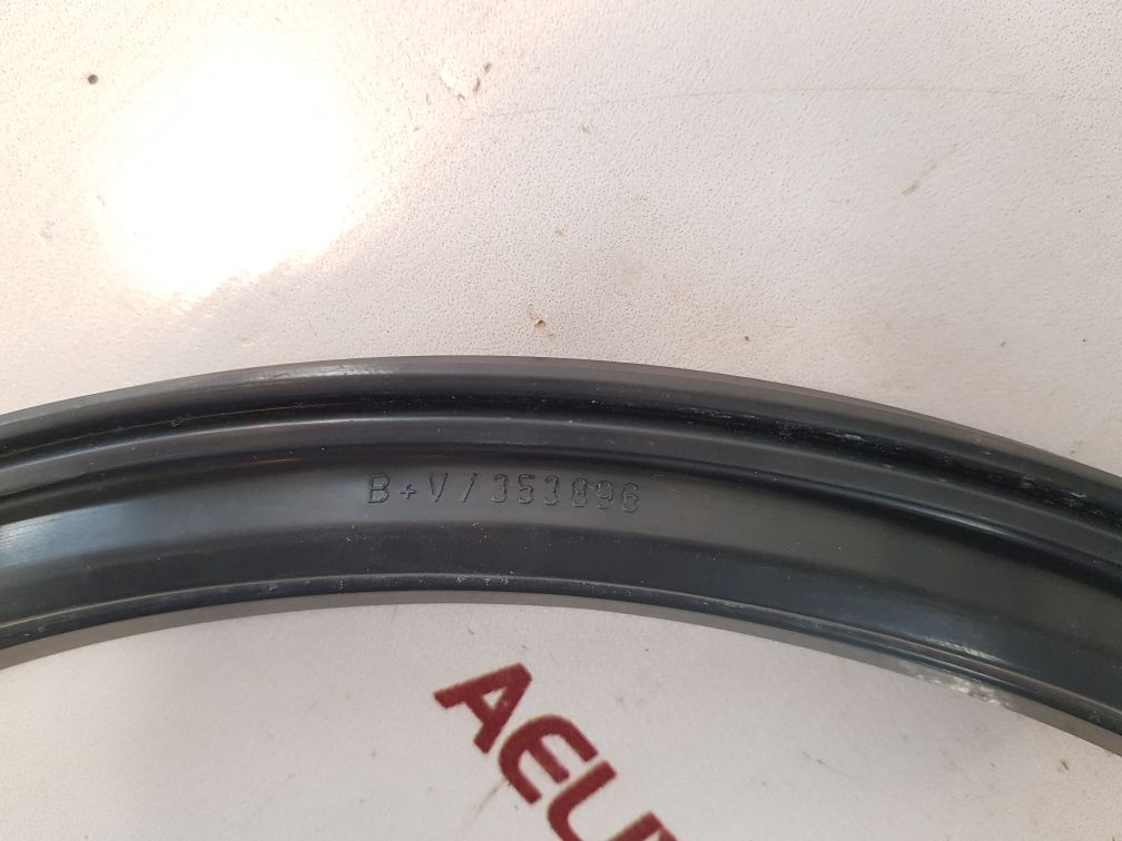 634.01.37 Stern Tube Seals Port
