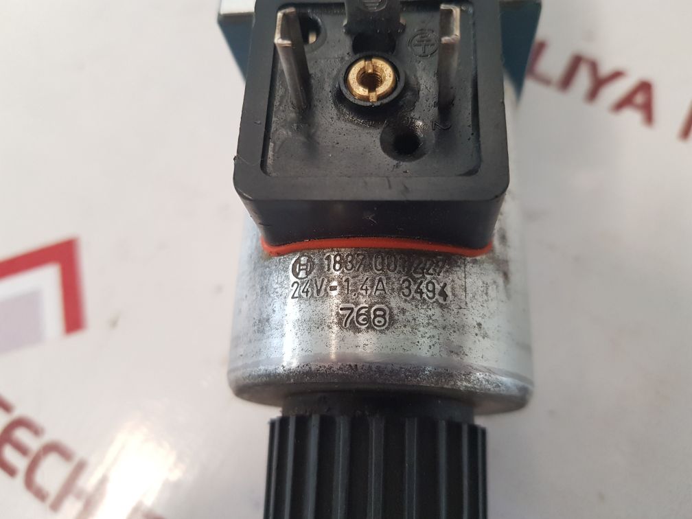 Bosch 0 810 091 203 Solenoid Valve

