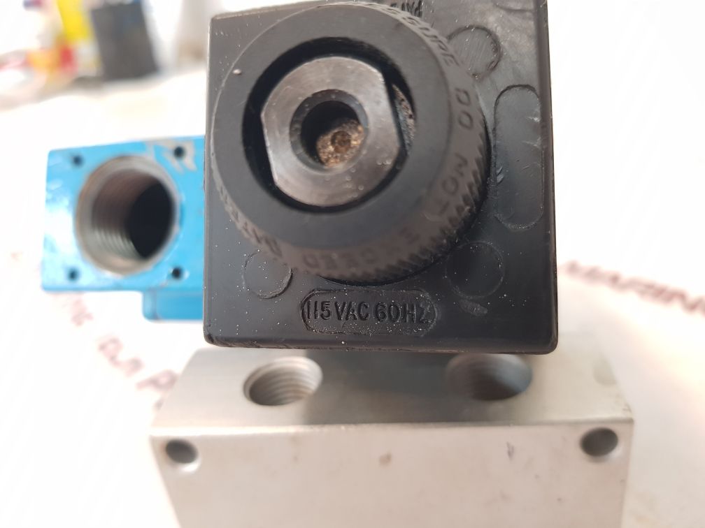 Denison Hydraulics A4D01 3108 0501 B1W01 28 Solenoid Valve