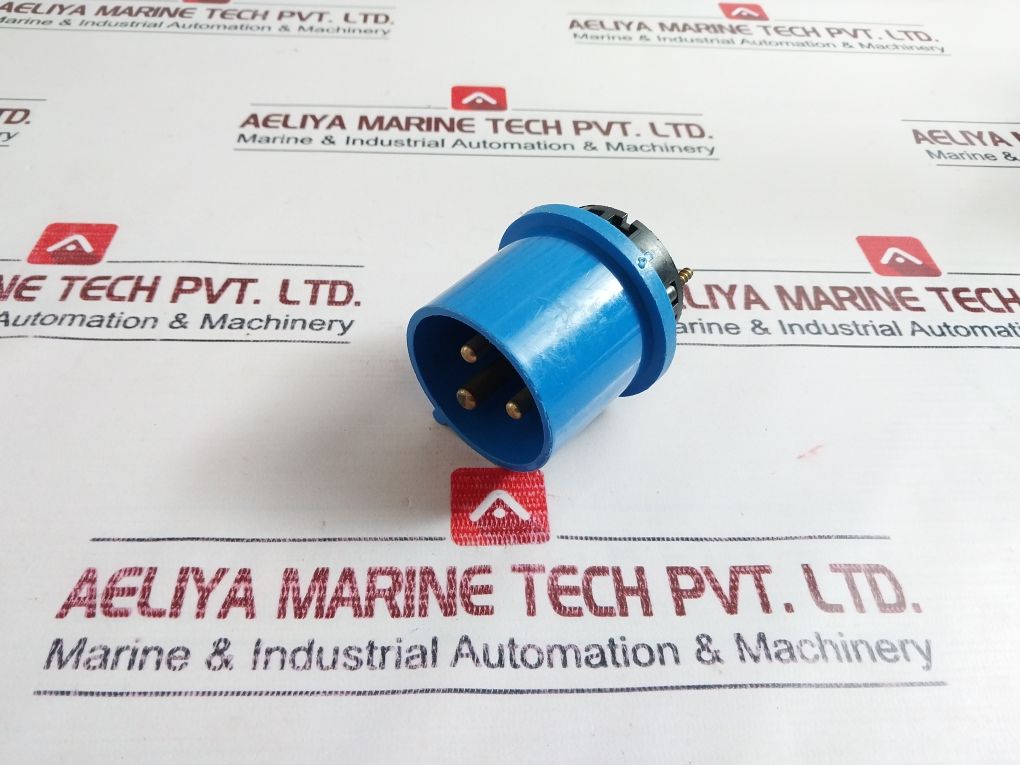 Lot Of 3X 2021 046 Plug 500V