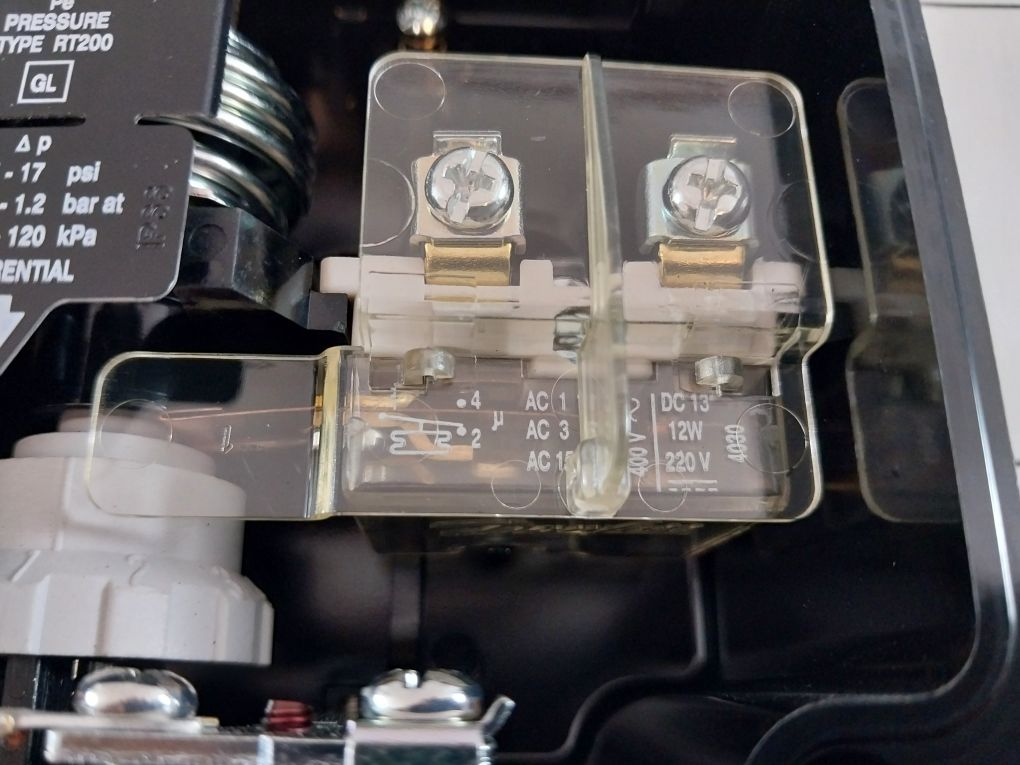 Danfoss 017A1692-01 Rt200 Pressure Control Switch 0.2-6 Bar~ Kp/Cm2 