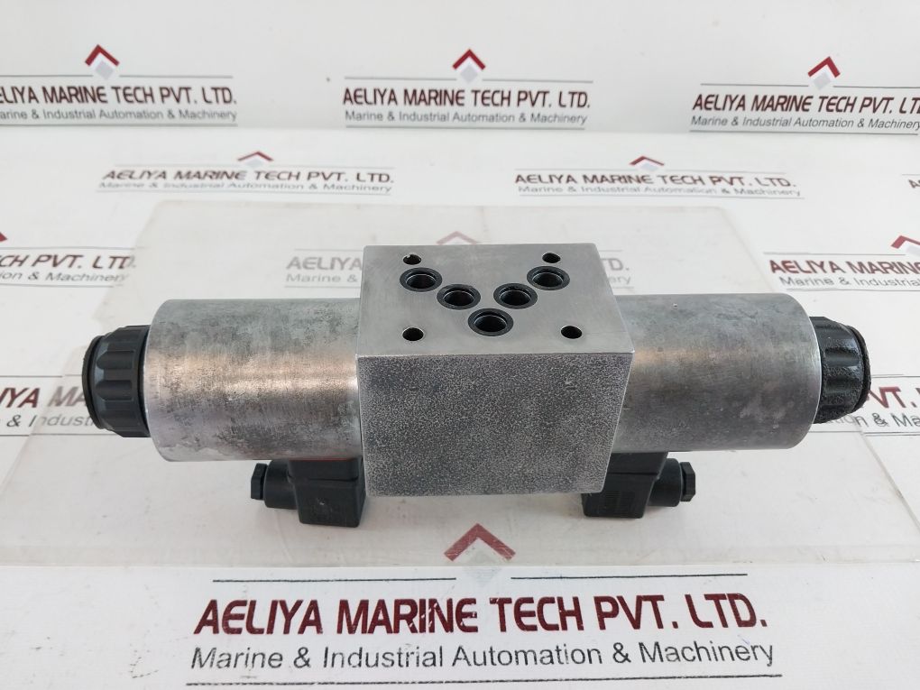 Rexroth 4We 10 E33/Cg24N9K4 Solenoid Valve