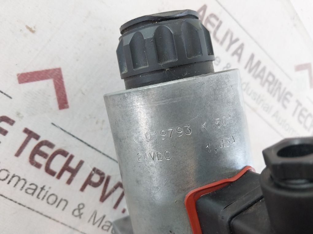 Rexroth 4We 10 E33/Cg24N9K4 Solenoid Valve