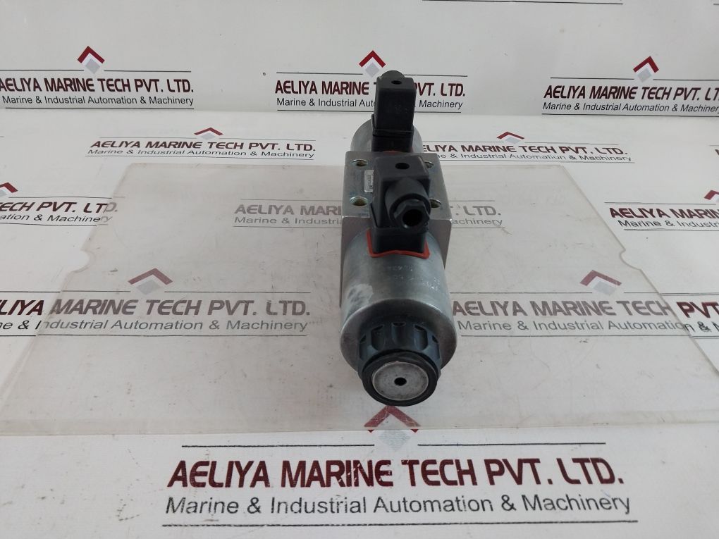 Rexroth 4We 10 E33/Cg24N9K4 Solenoid Valve