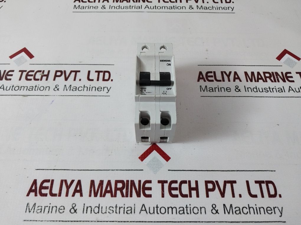 Siemens 5Sq22 C1 Circuit Breaker
