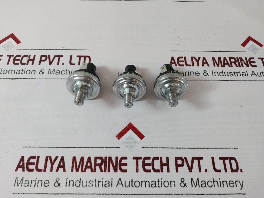 Honeywell 76583-7 Pressure Switch
