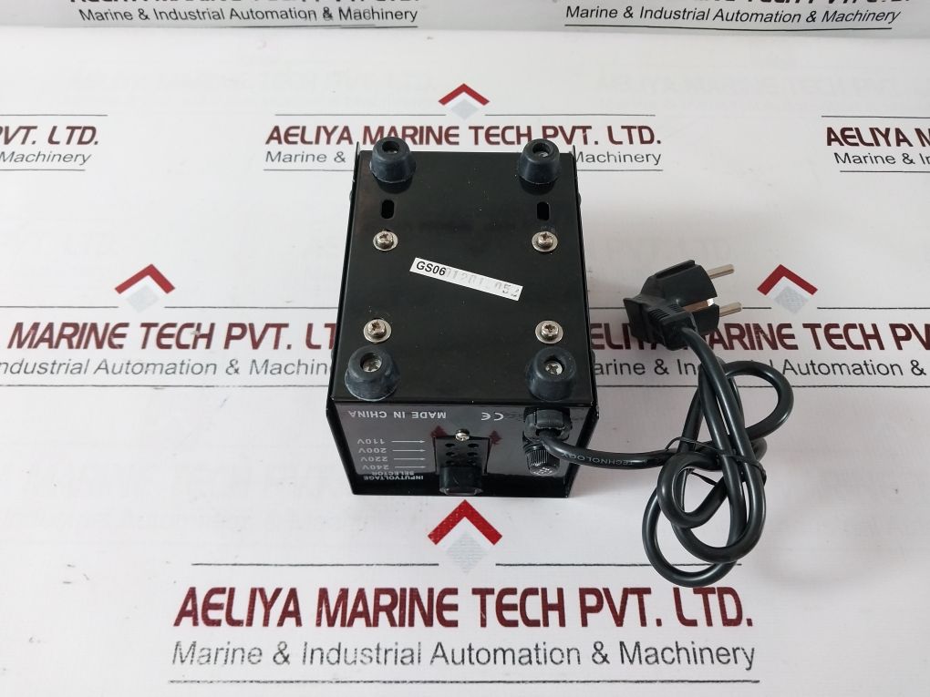 Seven Star St-100 Step Up & Down Transformer 110/220V