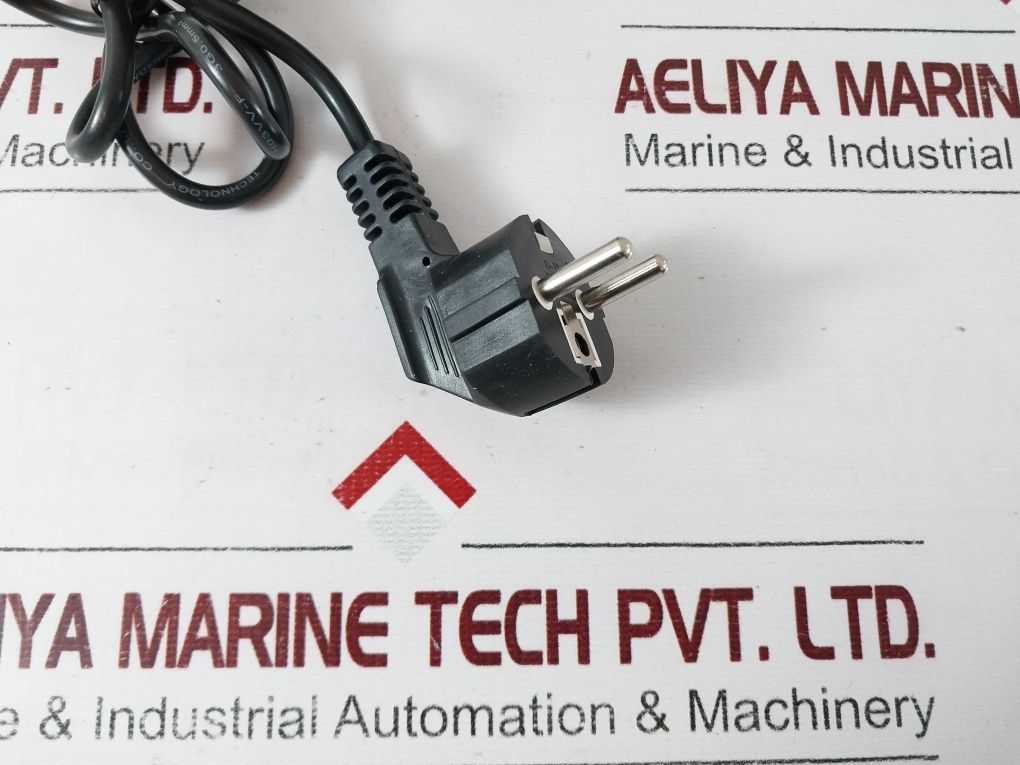 Seven Star St-100 Step Up & Down Transformer 110/220V