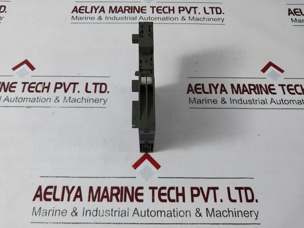 Siemens 6Es7 131-4Bb00-0Ab0 Input Module 6Es7 193-4Cb10-0Aa0 