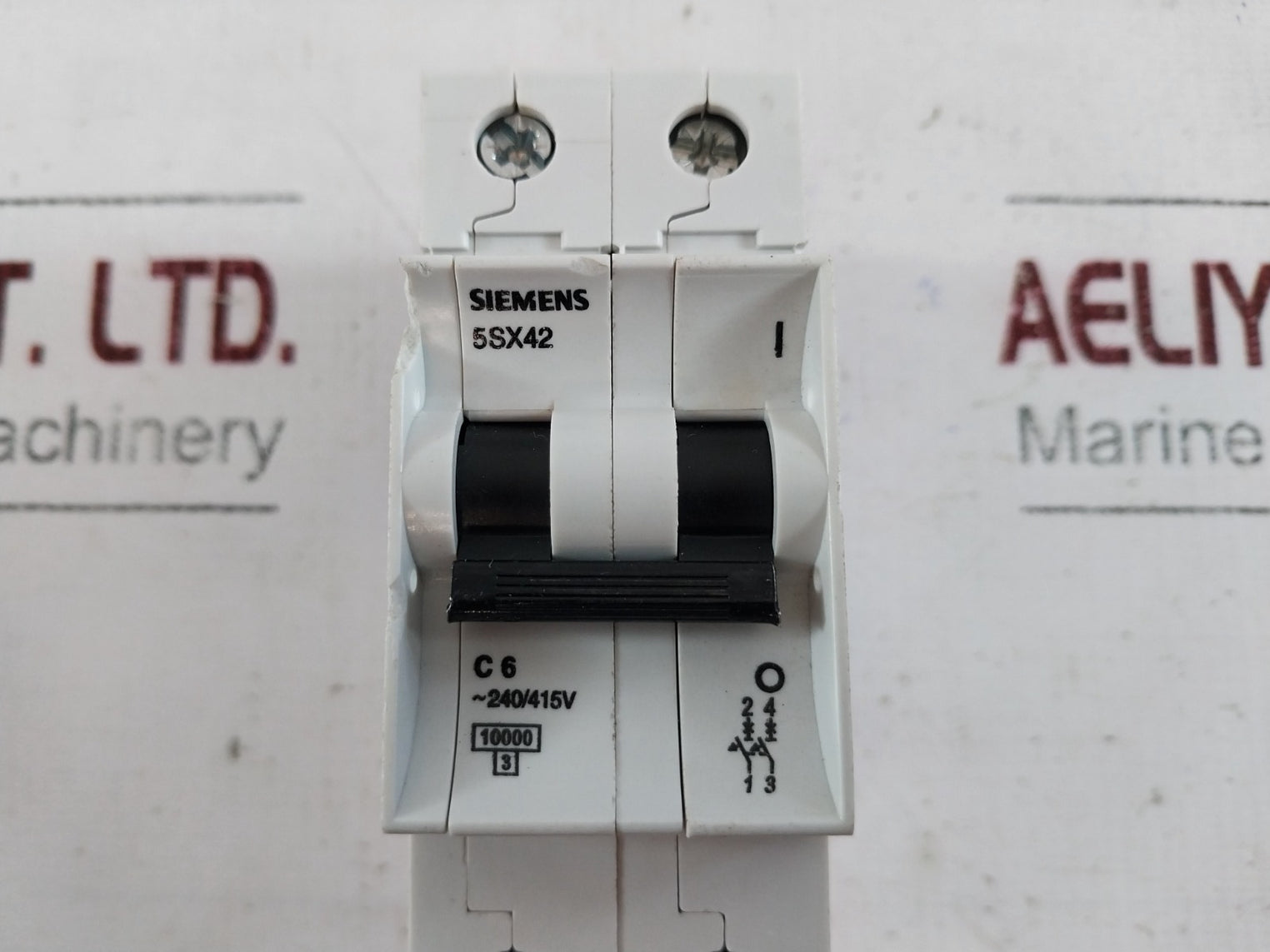 Siemens 5Sx42 C6 2-pole Circuit Breaker ~240/415V