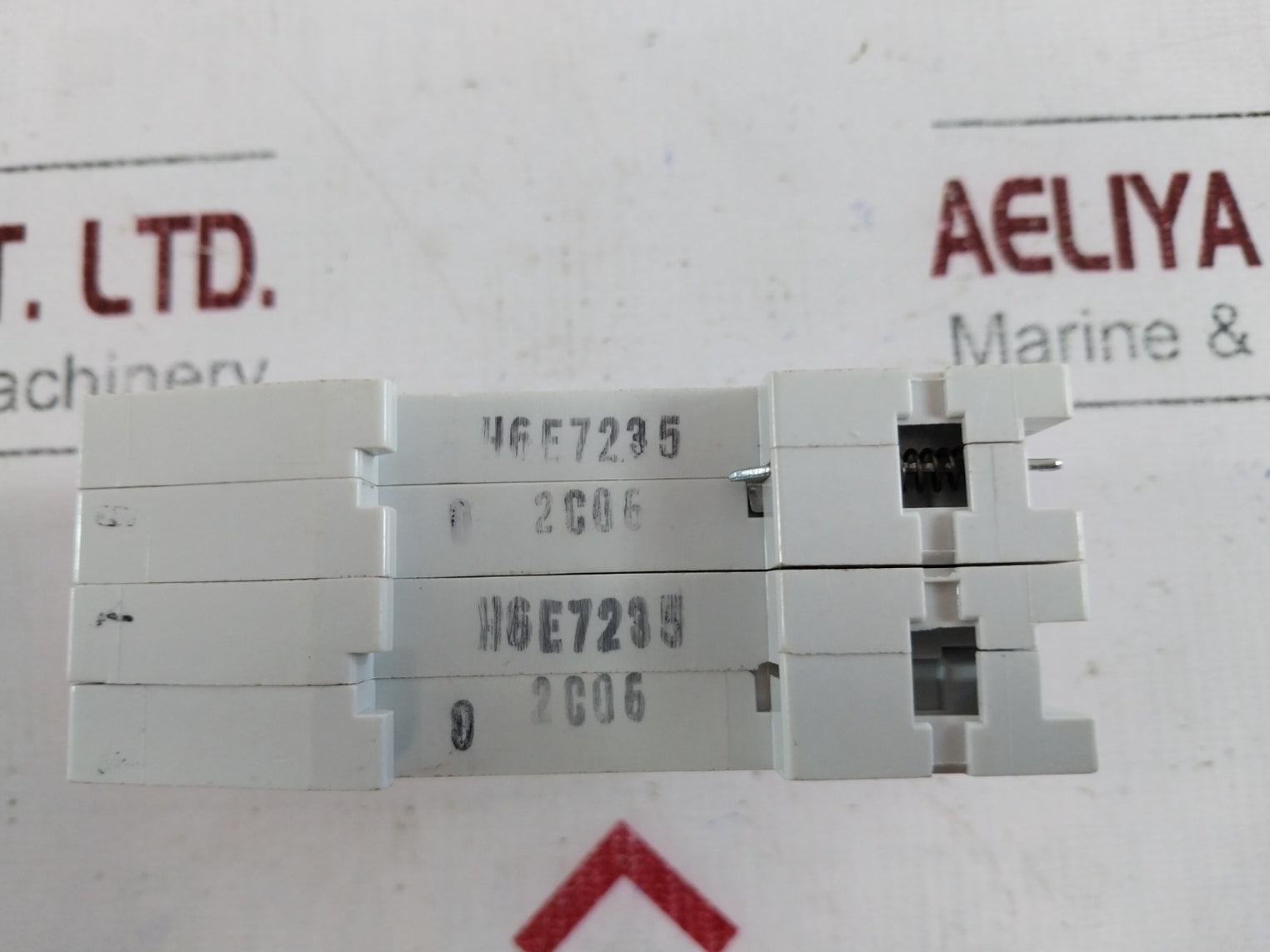 Siemens 5Sx42 C6 2-pole Circuit Breaker ~240/415V