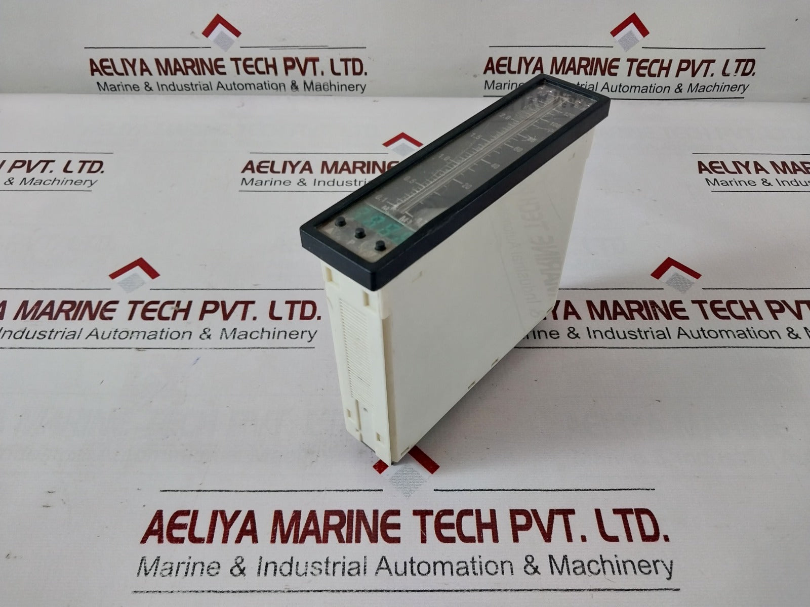 Texmate Fl-b101D40 Bargraph Meter Barscale:0.1-2.7 M,Digital Reading:0.7-137.8M3